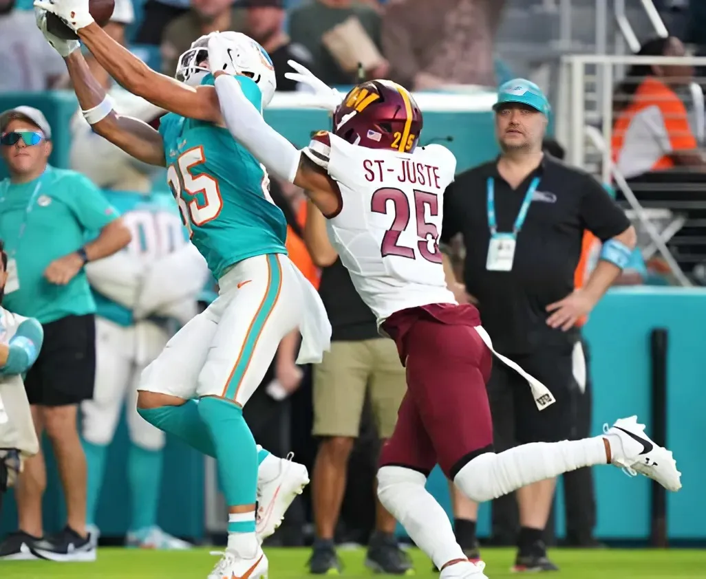 Former Dolphins Fan Favorite Released by Seahawks