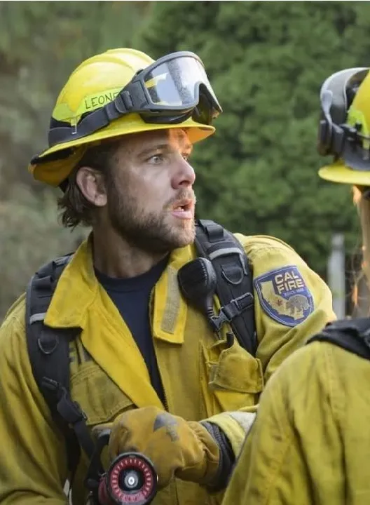 ‘Fire Country’ EPs On Season 3 Finale Cliffhanger, Surprise Cast Departures & Shaking Things Up