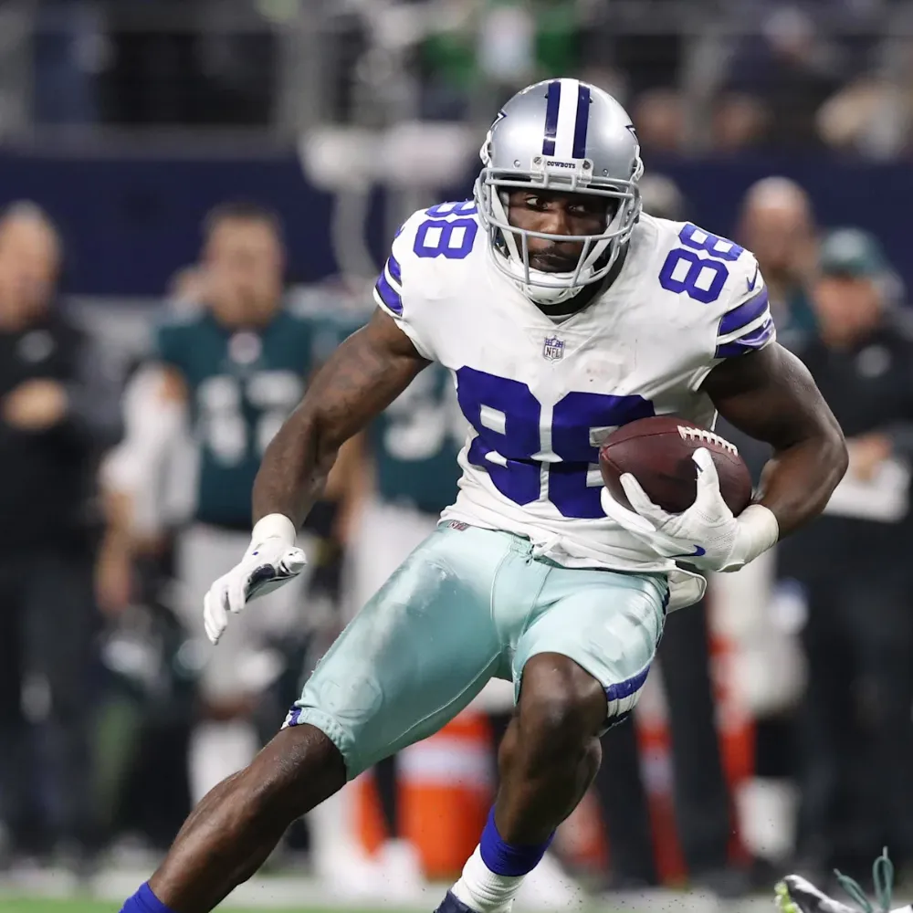 Cowboys legend takes shot at Eagles after NFL schedule announcement