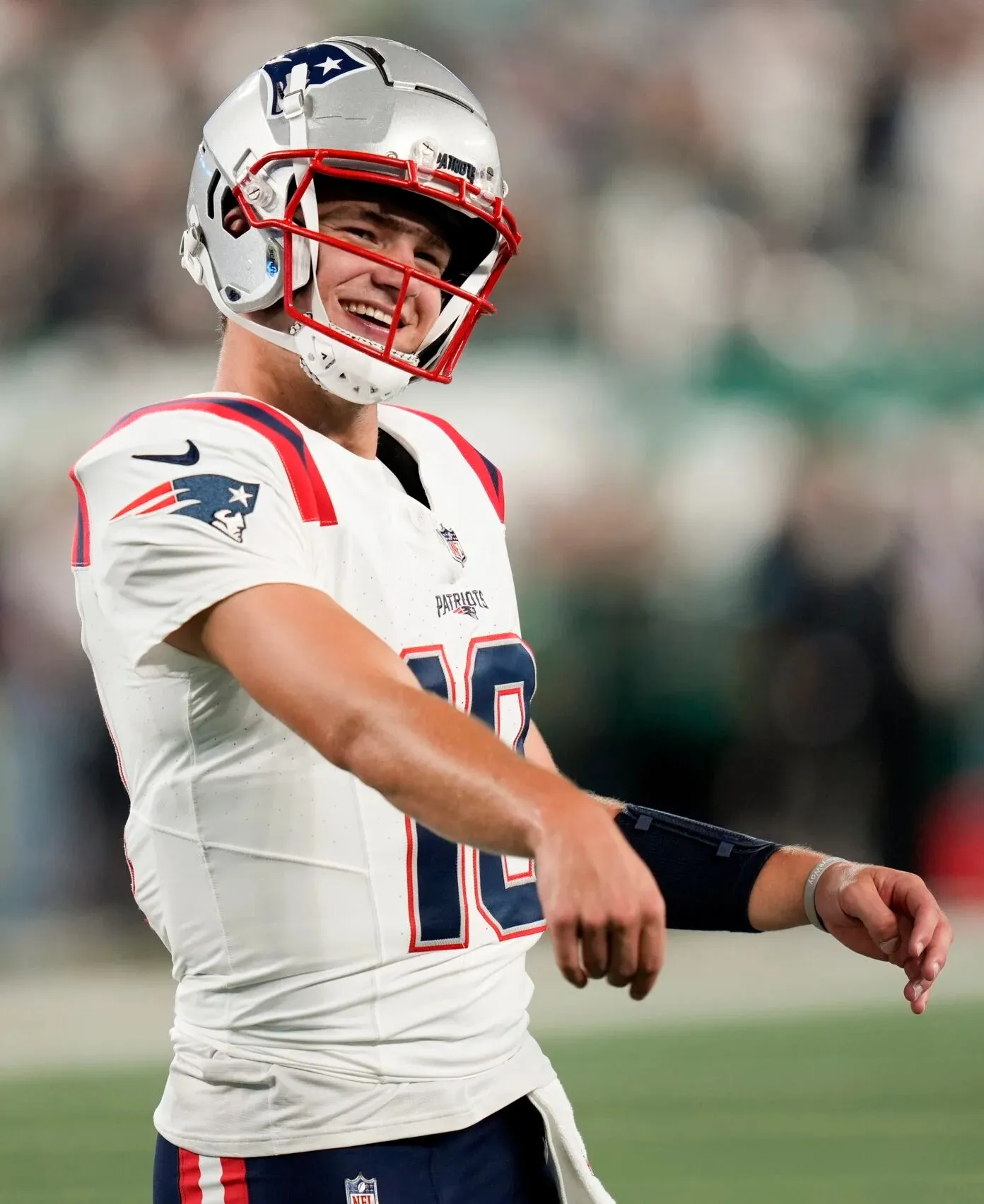 Patriots Veteran Sounds off on What He ‘Loves to See’ From Drake Maye