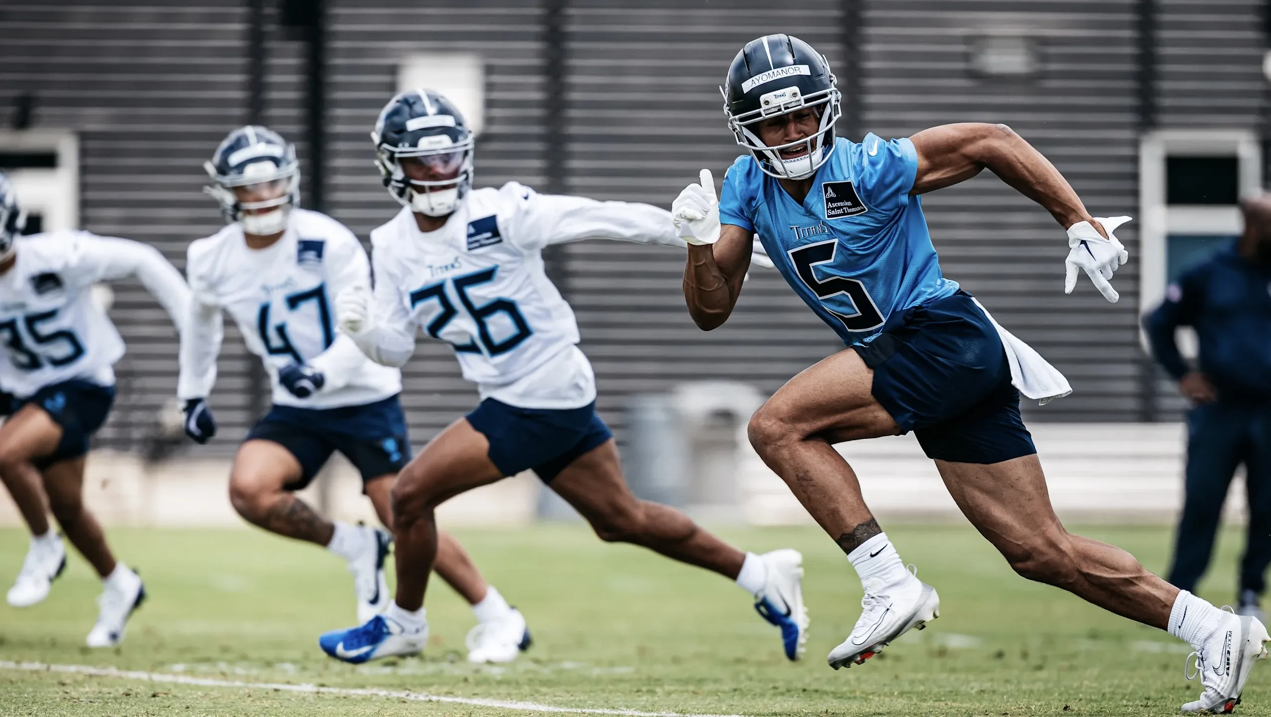 Titans Sign Rookie WR & TE Contracts, Release 2 DBs to Make Room