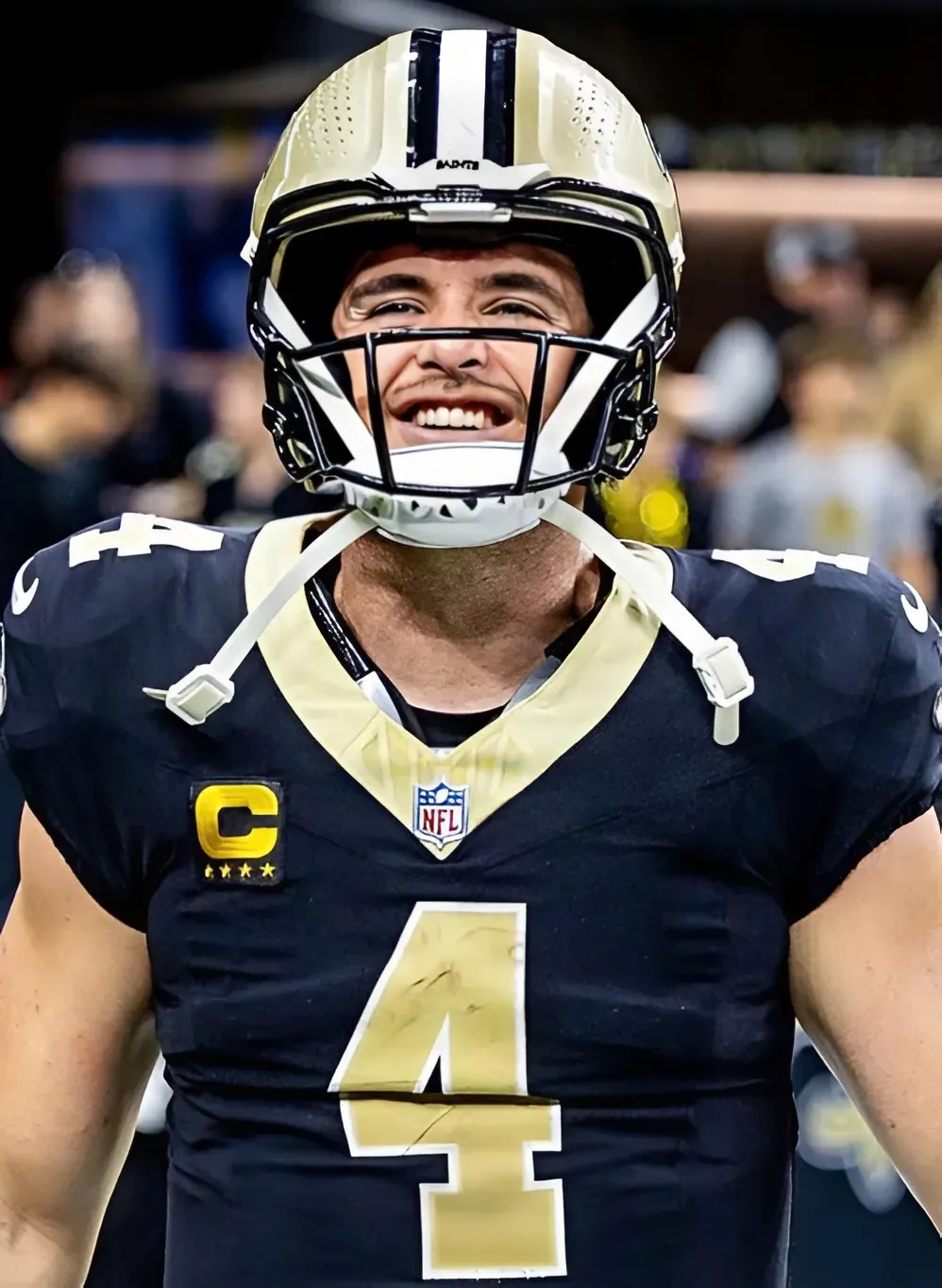 Derek Carr's brother addresses talk of QB potentially playing again