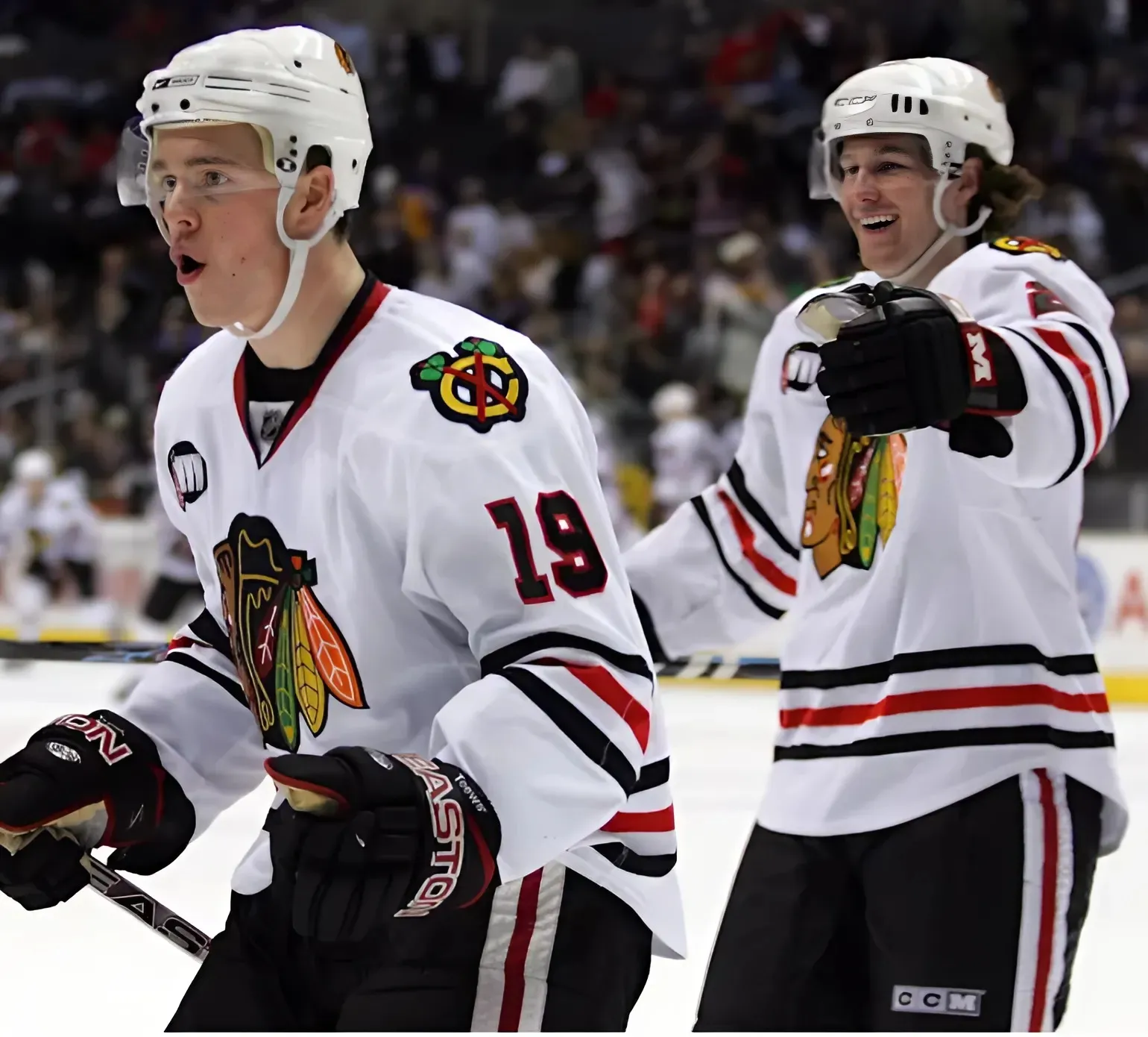 2 Chicago Blackhawks legends being left off the NHL Quarter-Century Team is abysmal