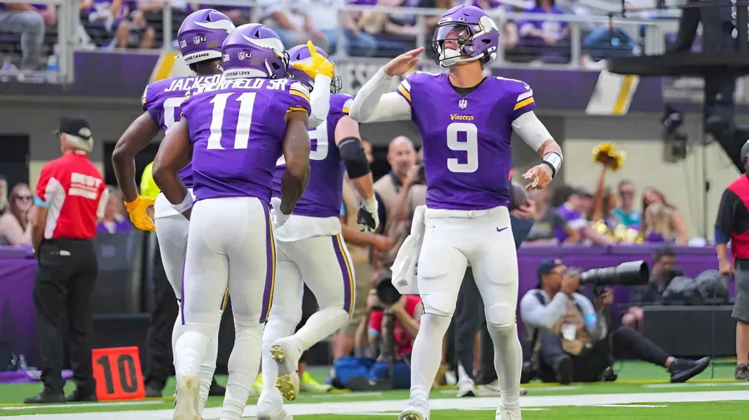 Vikings' J.J. McCarthy injury insurance is a surprising rookie quarterback