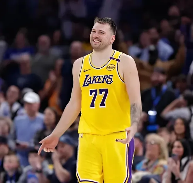 Lakers Might Land 'Shot-Blocker And Lob-Threat' Center In New Trade Idea