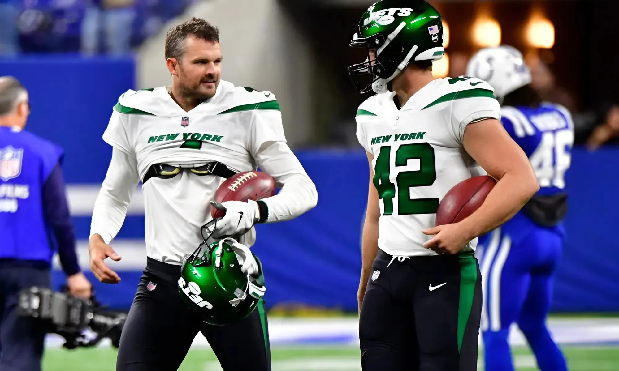 Jets continue roster overhaul, release Thomas Morstead