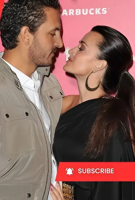 Mauricio Umansky Speaks Out About Where He Stands with Kyle Richards Today: "I Love Her"