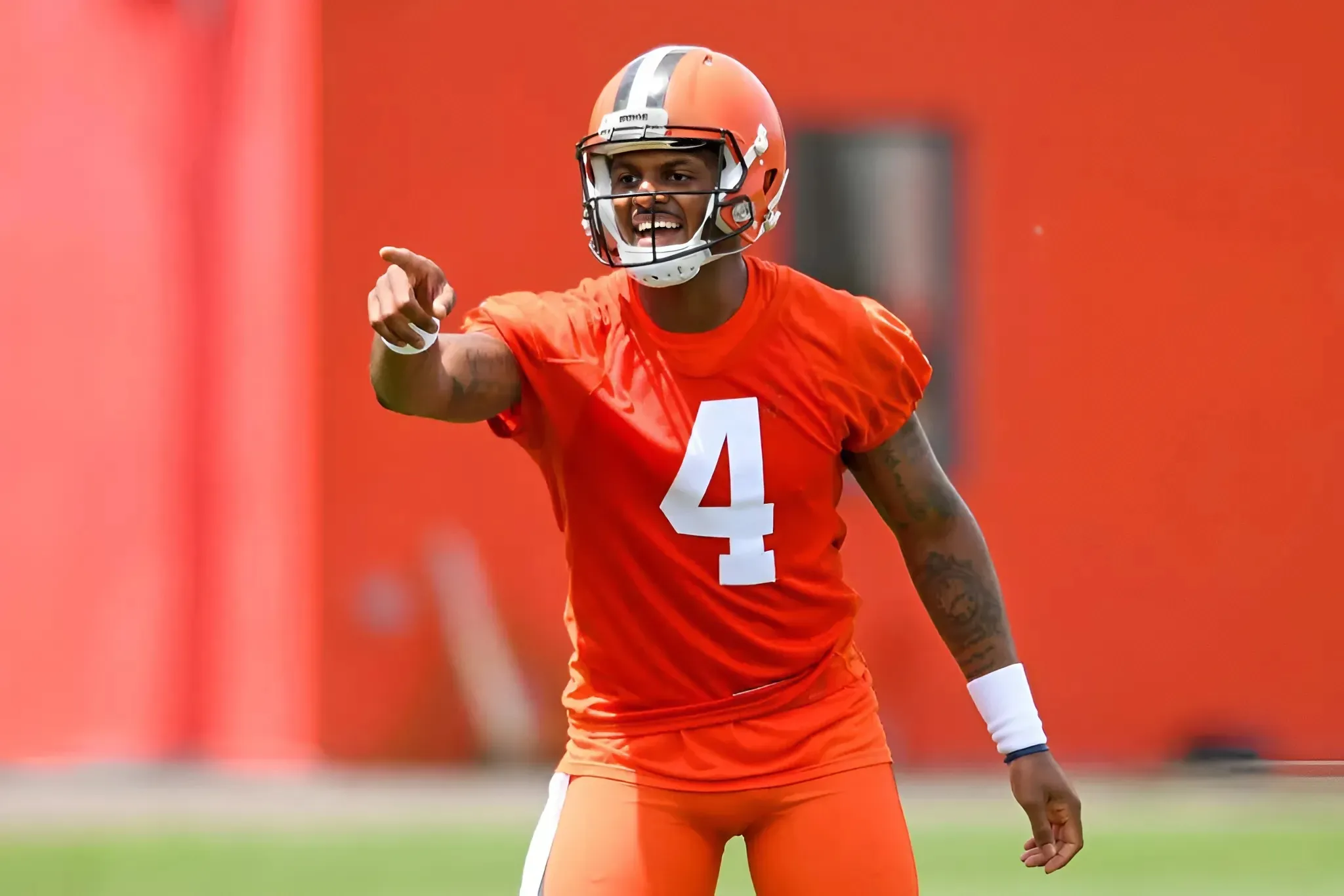 Browns QB Deshaun Watson Sends Message Amid Injury Recovery