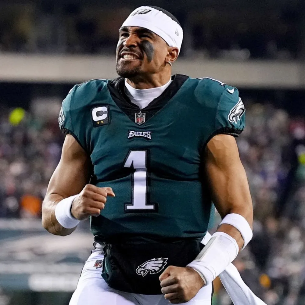Eagles Trade of Jalen Hurts Backup QB Called Wild Card By Insider - suong
