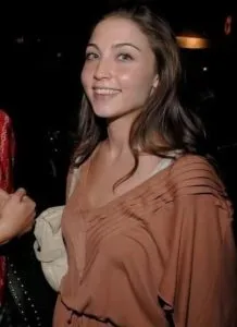 16. Mary Padian 44, Shows 0ff More Than She Wanted To, Try N0T to Gasp..