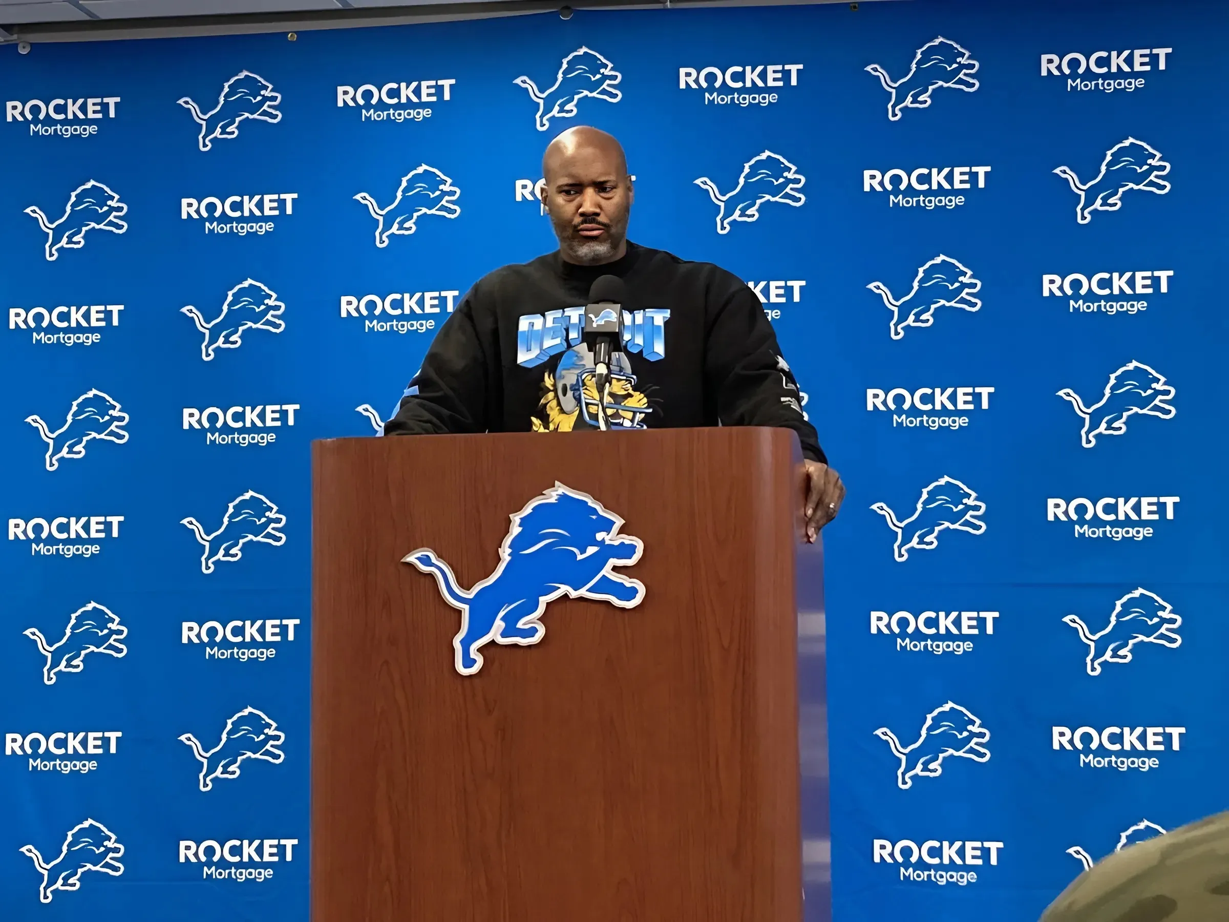 Why Detroit Lions Should Win Battle for Pro Bowl Veteran