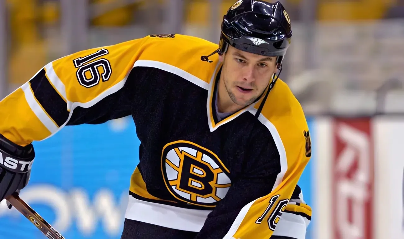 Former Bruin Has 'Real Chance' To Be Team's Next Coach