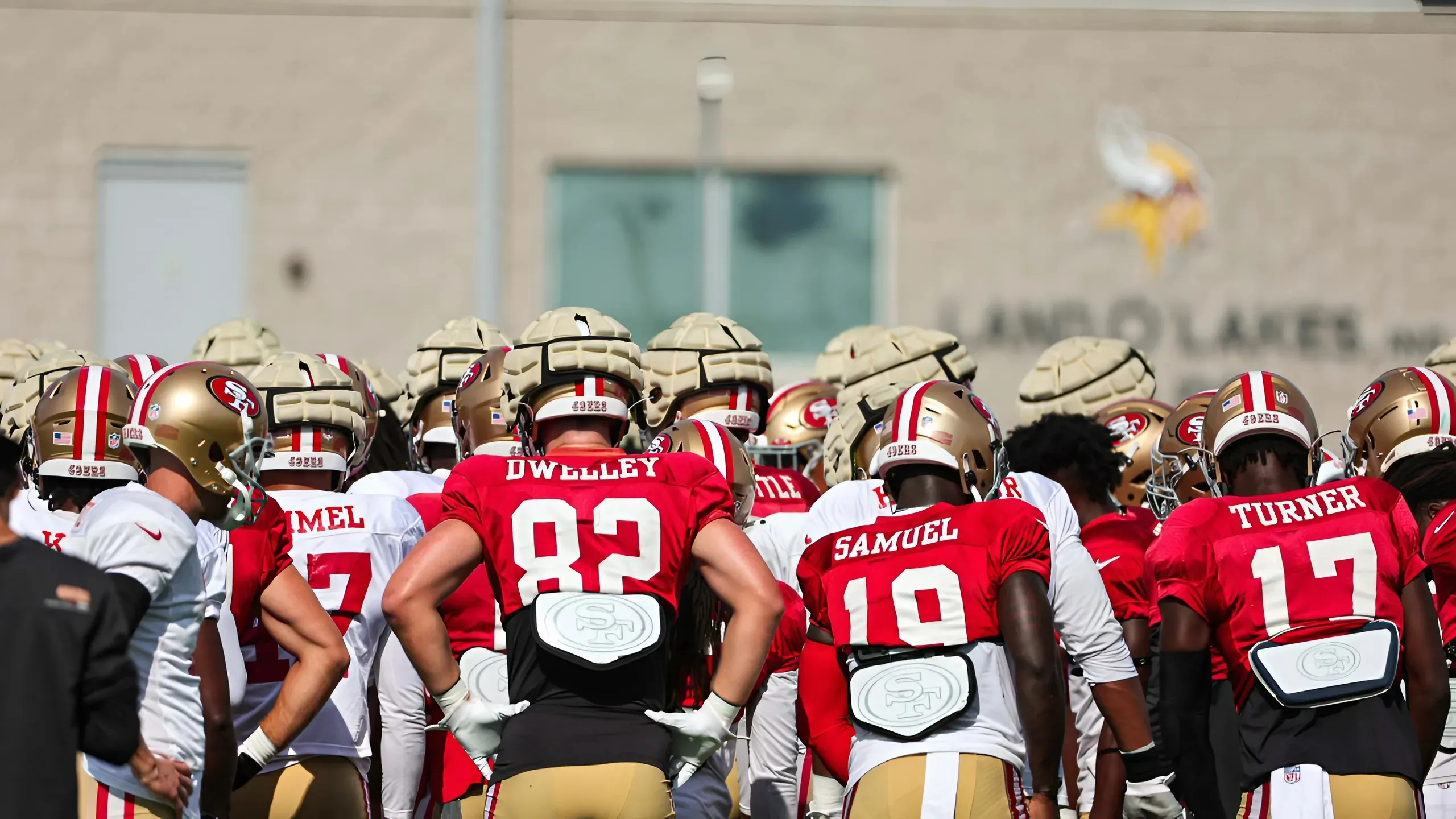 49ers to Sell Nearly 6% Stake at Record Sports Team Valuation