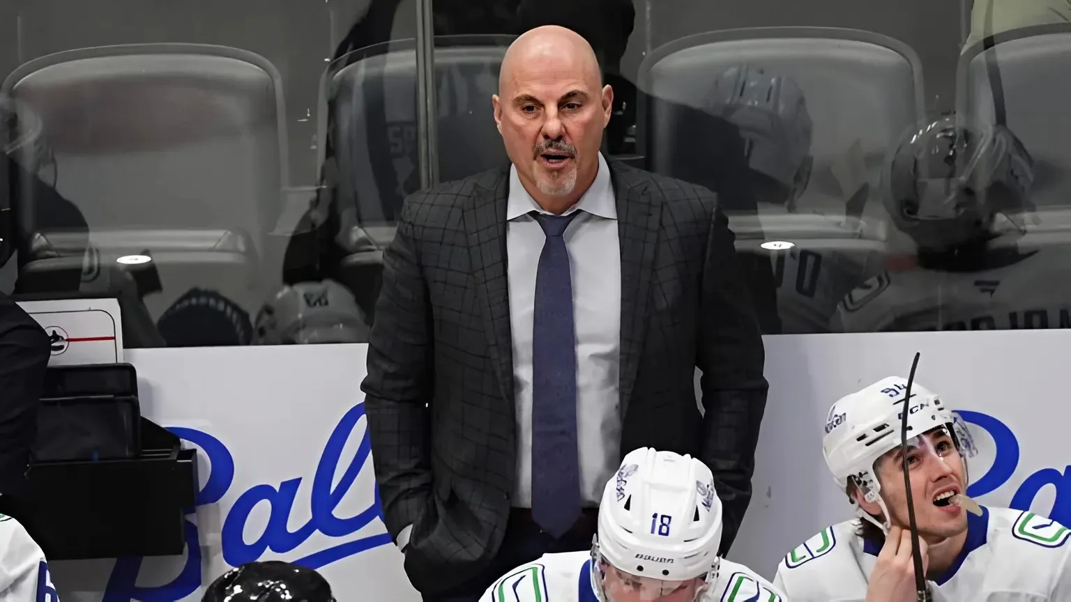 Philadelphia Flyers hire Rick Tocchet as head coach, turning to alum to end their playoff drought
