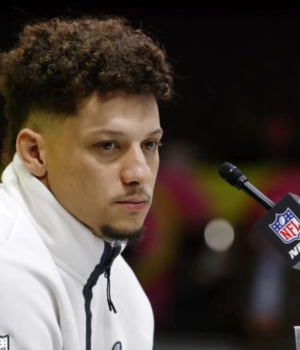 Former NFL Quarterback Sends Message to Patrick Mahomes on Offseason Move