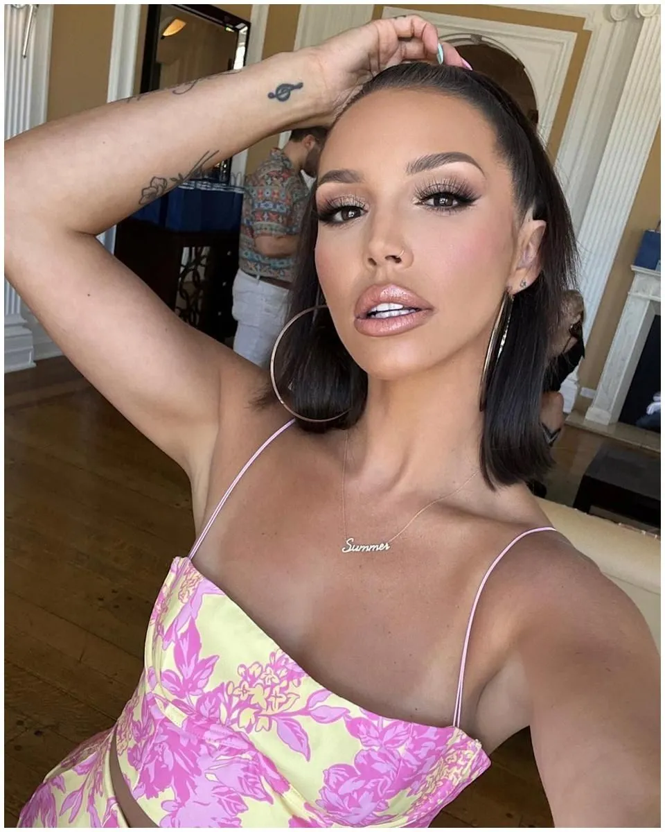 Scheana Shay Shuts Down The Valley Salary Rumors, Plus She Cries Over Months-Long Battle With Depression