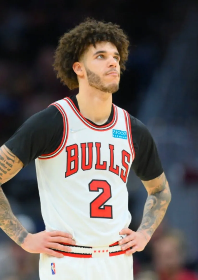 Bulls’ Lonzo Ball Makes Bold Prediction on LeBron James’ Future