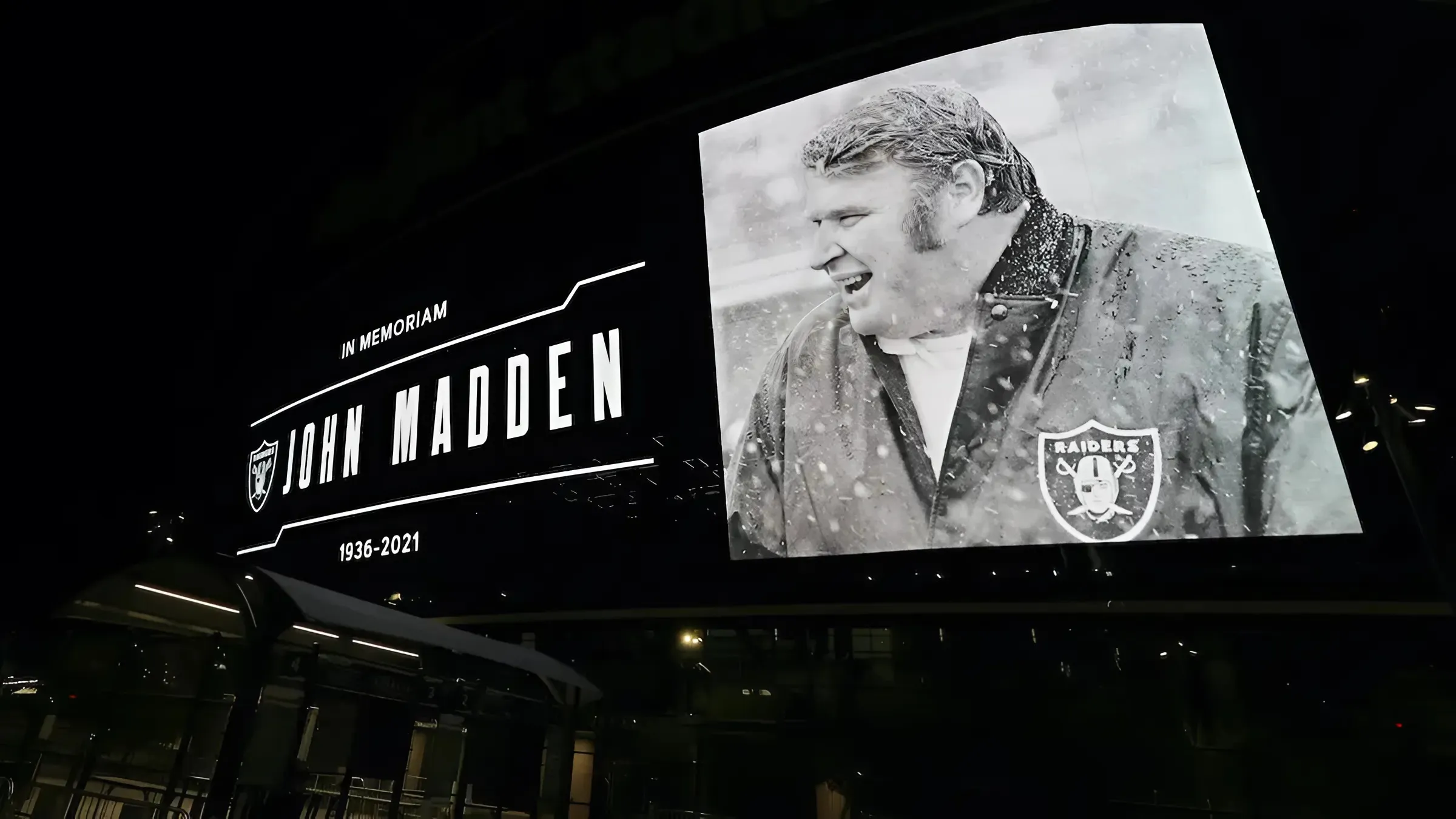 PHOTO: Previously Unseen Shot of Oscar-Winners as Legendary Raiders Coach, Owner PHOTO: Previously Unseen Shot of Oscar-Winners as Legendary Raiders Coach, Owner