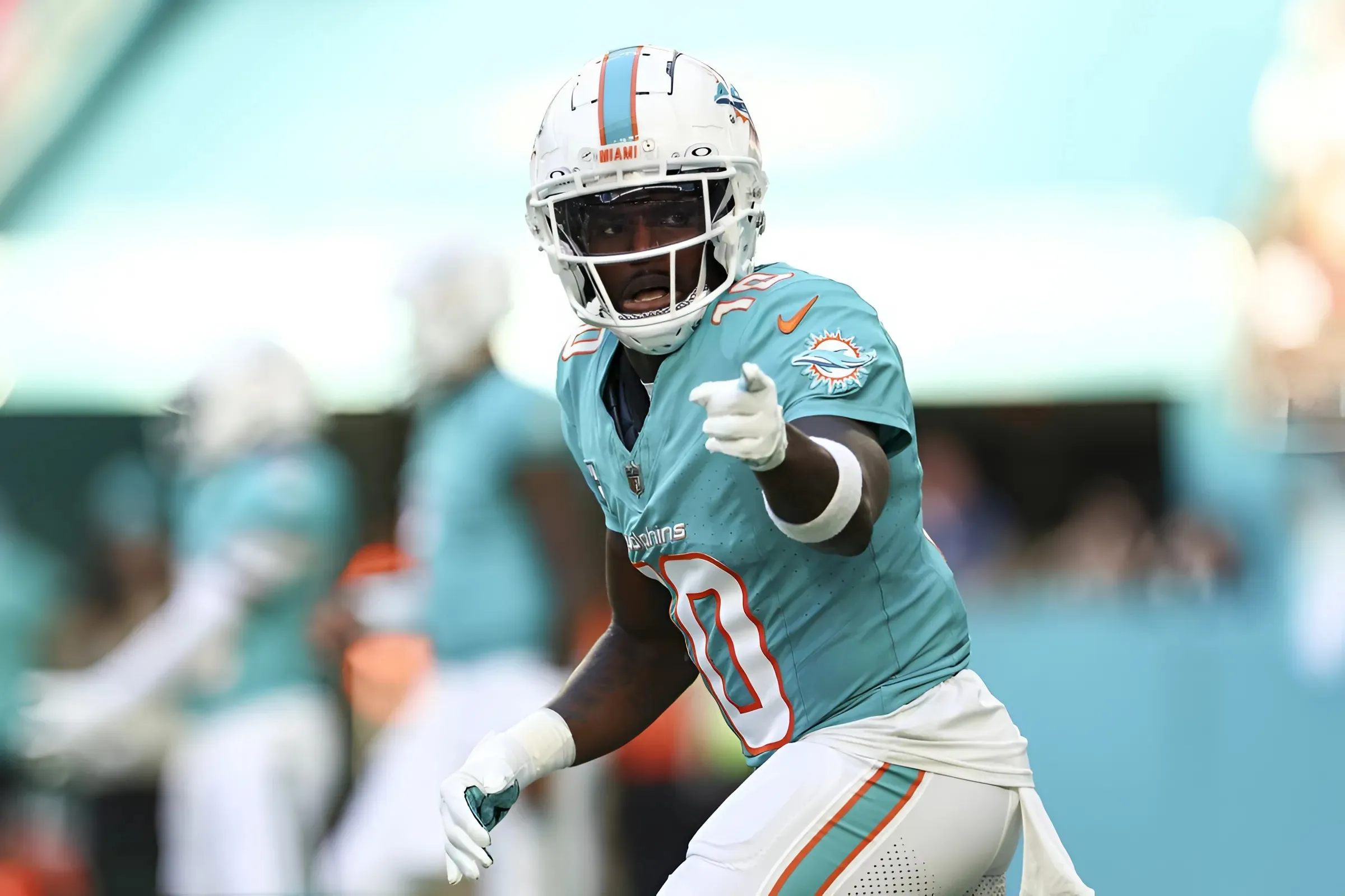 Colts issue an apology to Dolphins WR Tyreek Hill for ‘insensitive’ schedule release video