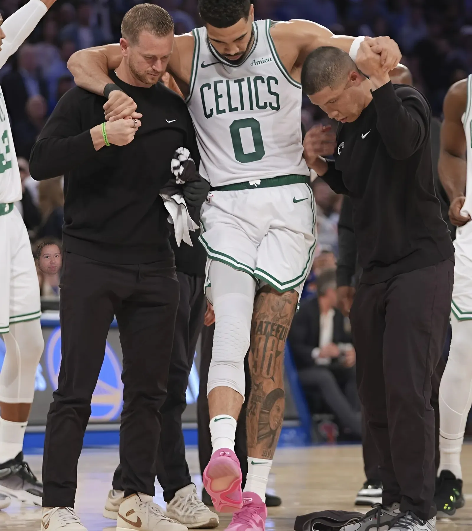 Jayson Tatum reunited with Celtics teammates in New York City after surgery