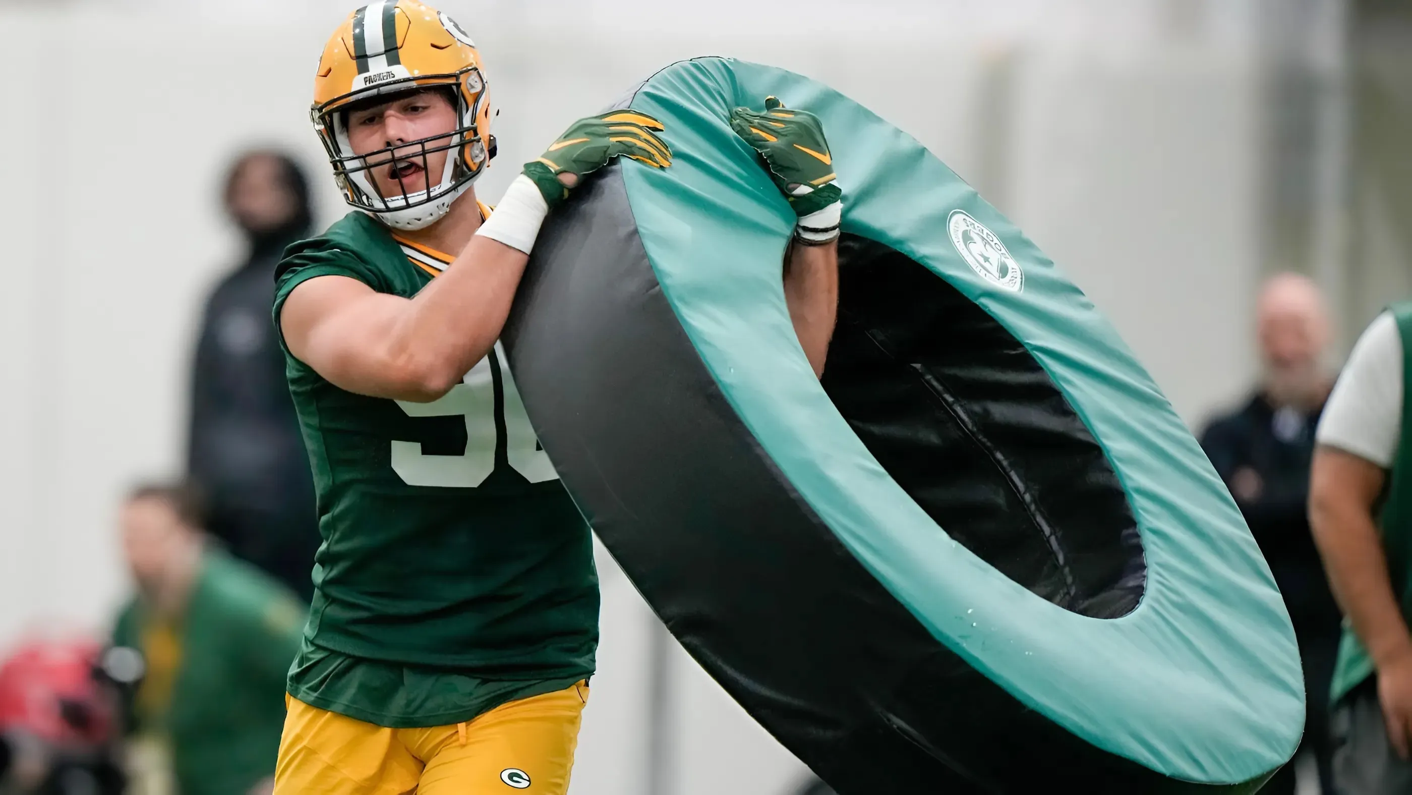 BREAKING: Packers Trade Proposal Swaps Lukas Van Ness for NFL’s Top Sack Artist