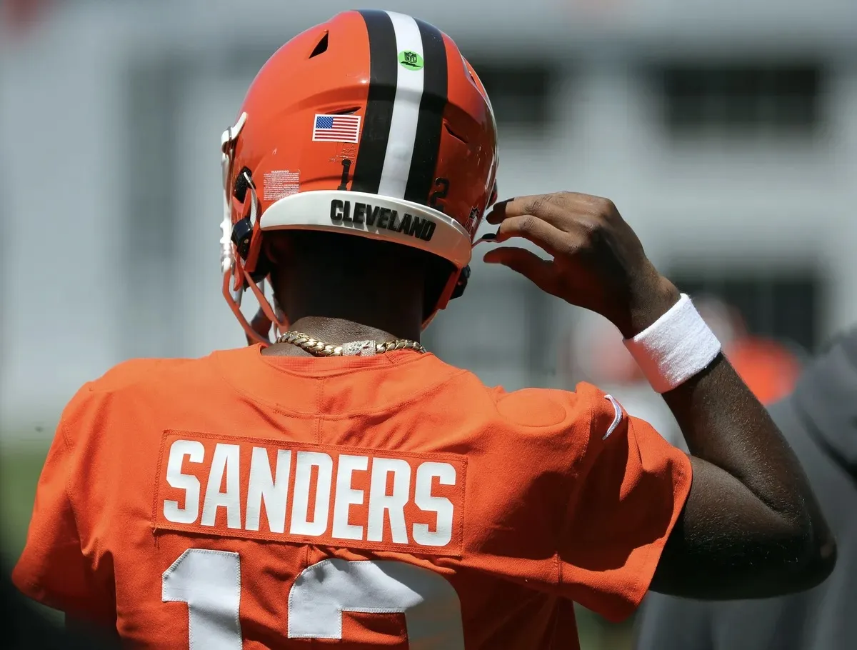 Shedeur Sanders could make multiple teams immediately regret not drafting him