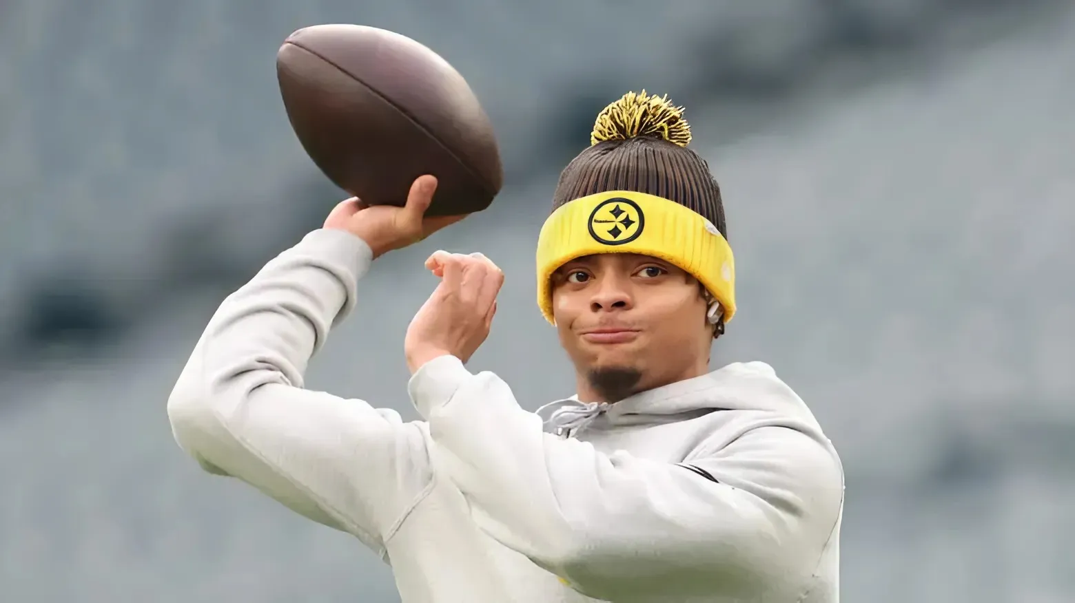 QB Justin Fields Delivers Another Message on Steelers Departure