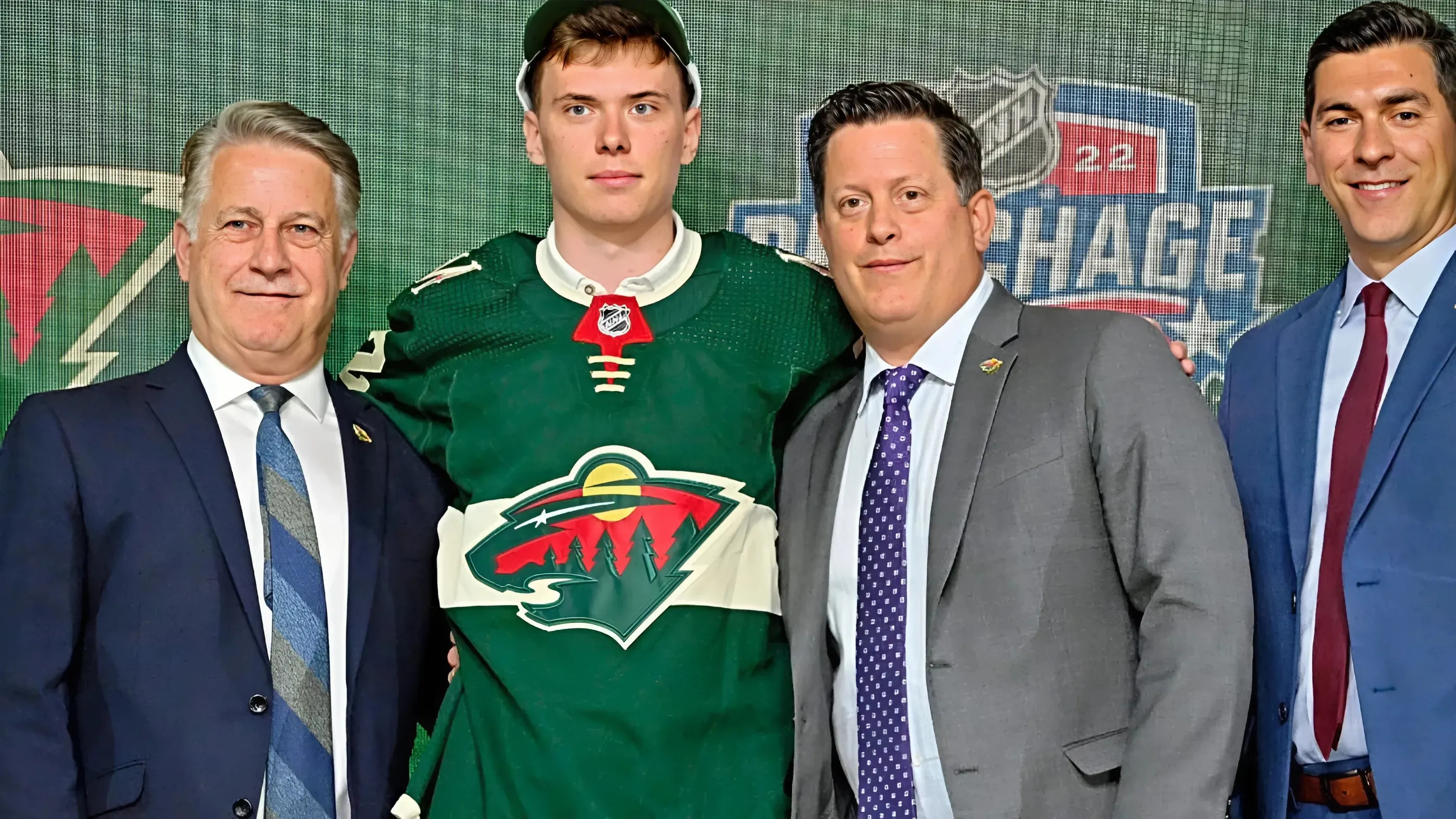 Minnesota Wild Sign Highly-Touted Winger to Entry-Level Deal