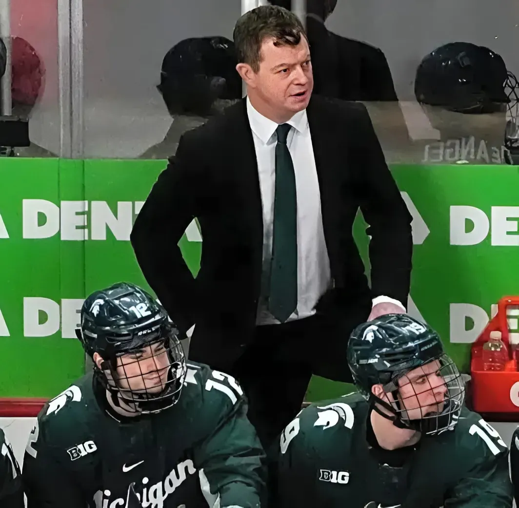 Chicago Blackhawks had eyes on another top college coach next to David Carle