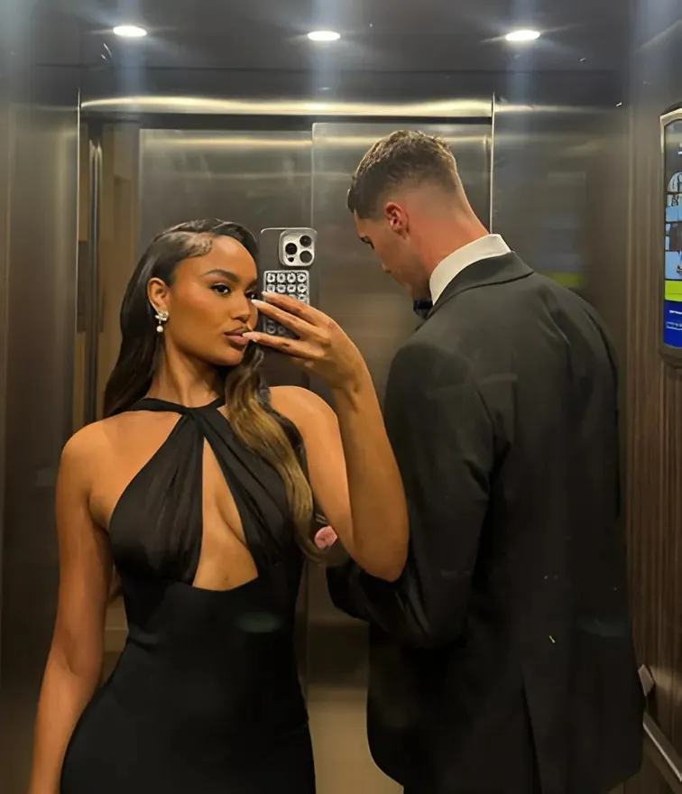 Love Island star Ella Thomas has gone public with her new romance! After weeks of speculation,