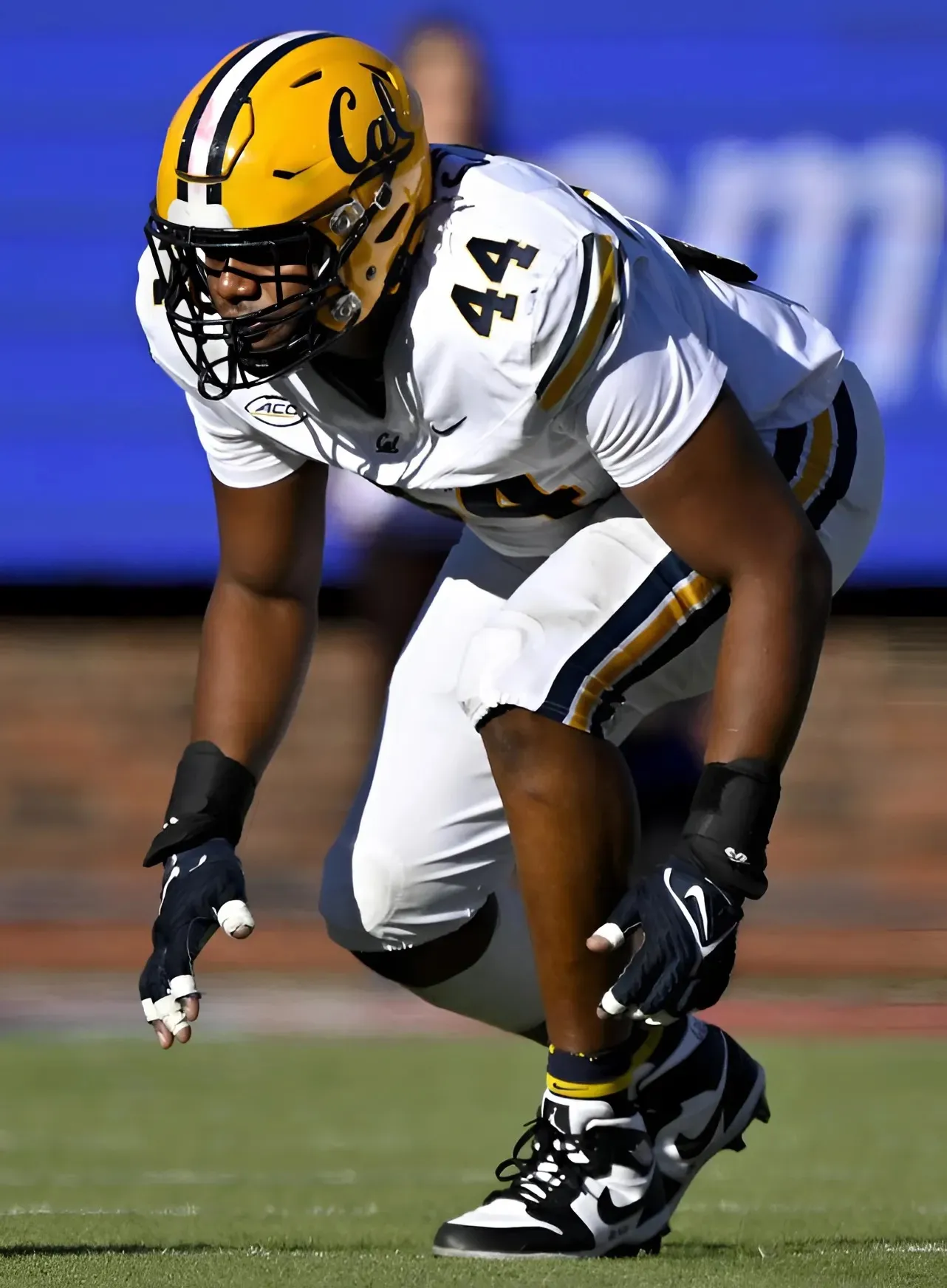 Chicago Bears Banking on UDFA Edge Rusher to Fix Pass-Rush Woes?