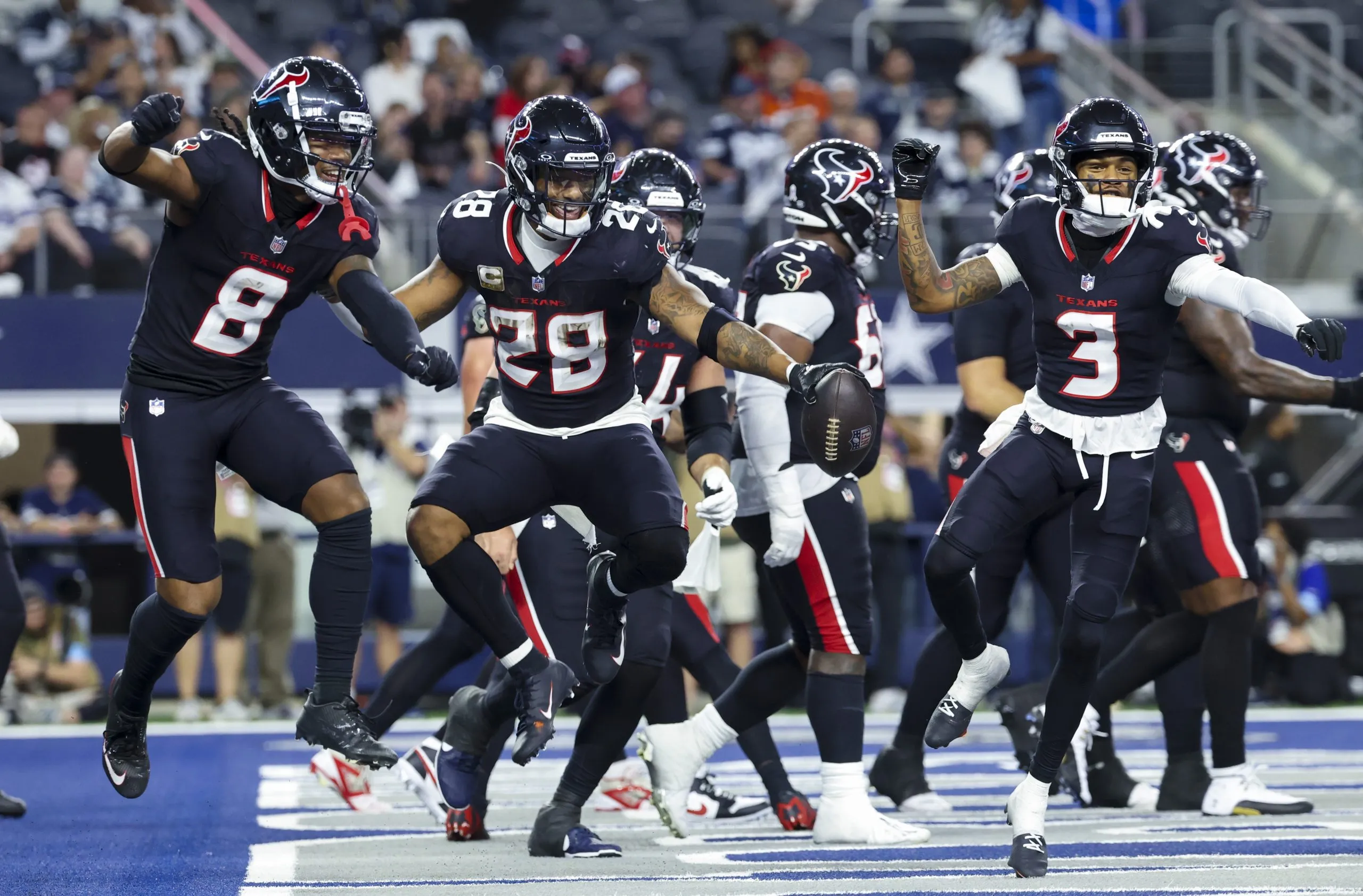 Fan-Favorite Texans WR Could Be On Trade Block