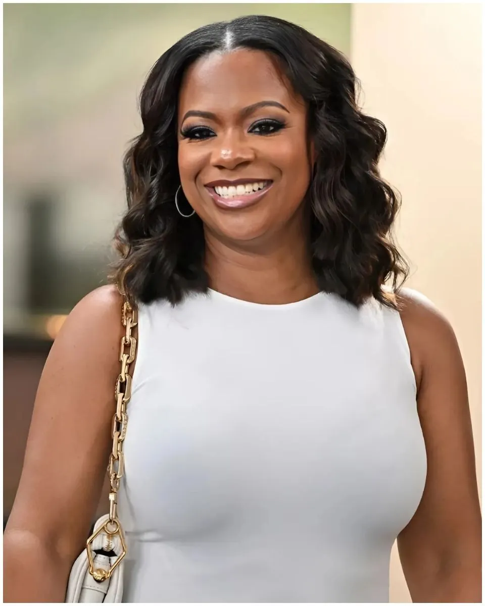 Kandi Burruss Urges: African Americans Never Be Complacent – ​​Be Ambitious, Don't Settle For The Most But Accept The Least!