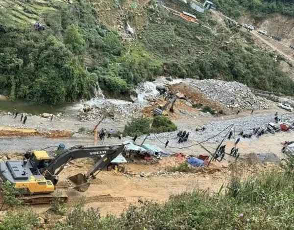 Cả nước hướng về công trình thủy điện ở Lai Châu: Trời ơi sao lại xảy ra chuyện kinhkhung như vậy chứ, x:.ót xa quá