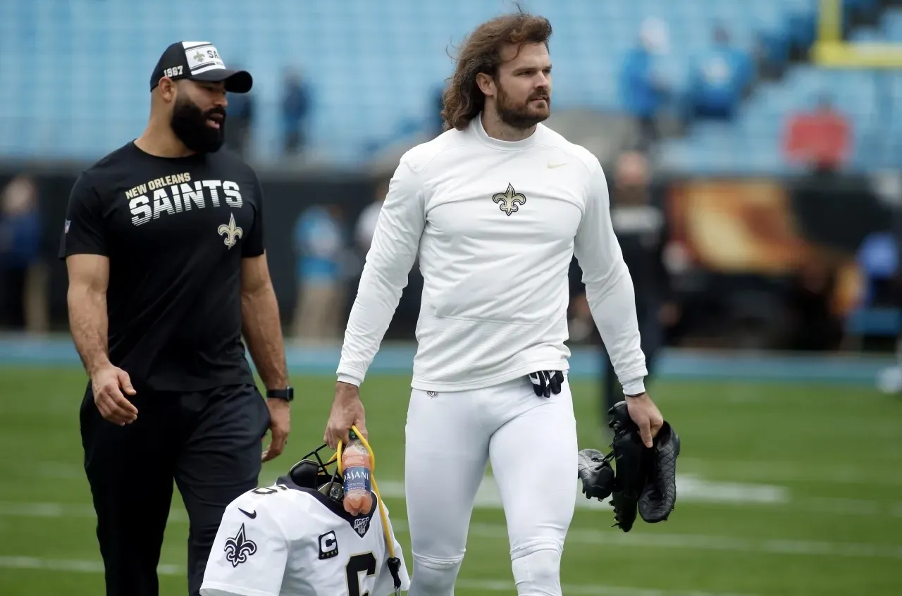 Saints have brand new chance to bring back 2009 Super Bowl champion to compete for starting job against two young players Saints have brand new chance to bring back 2009 Super Bowl champion to compete for starting job against two young players