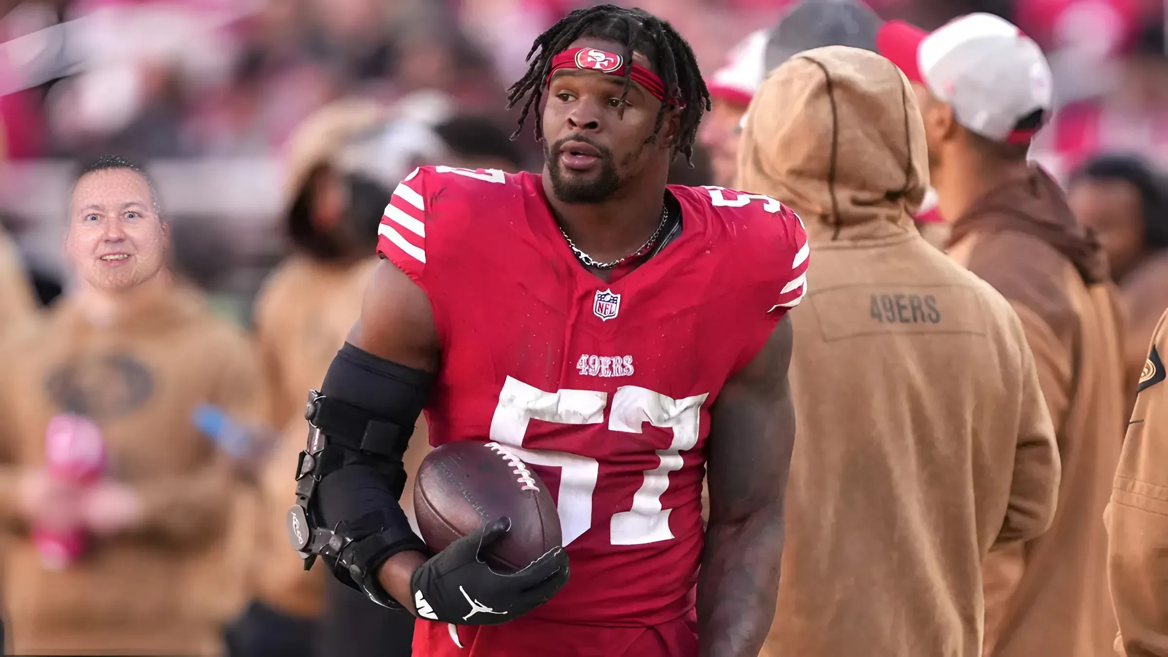 Broncos Star Sends 2-Word Message to $265 Million History-Making QB