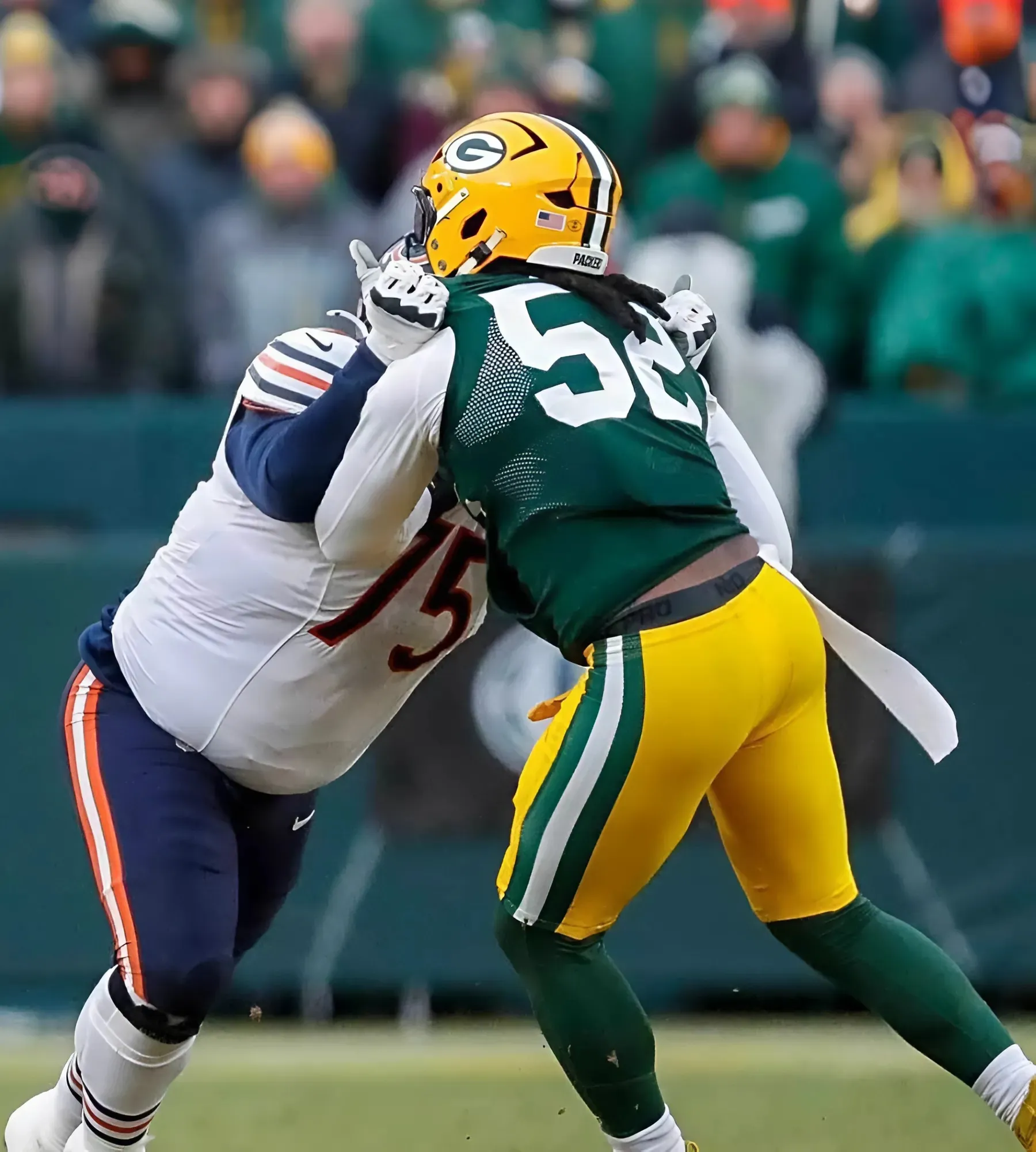 Bears’ Caleb Williams shows love to Chicago area high school