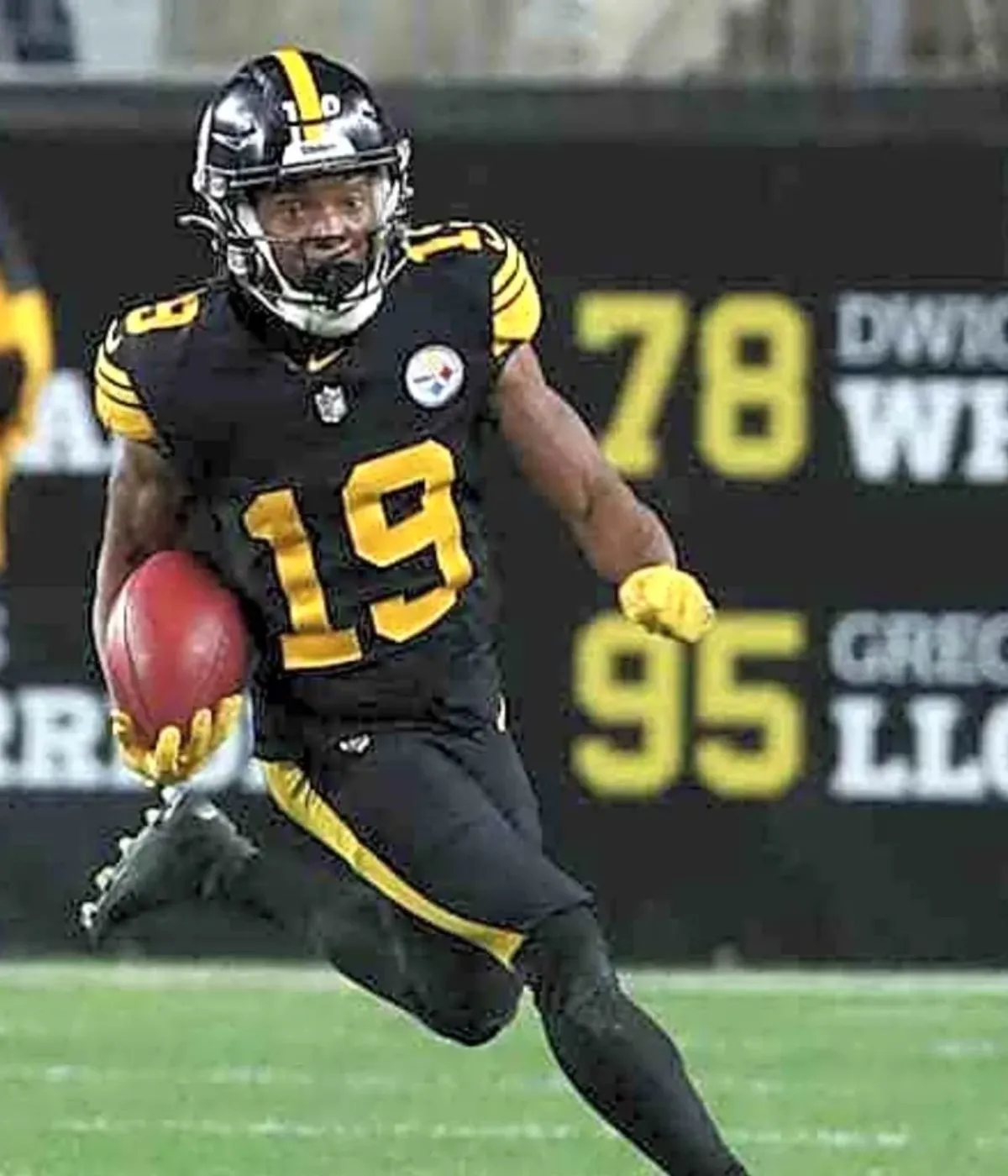 Steelers Insider Squashes Trade Hopes
