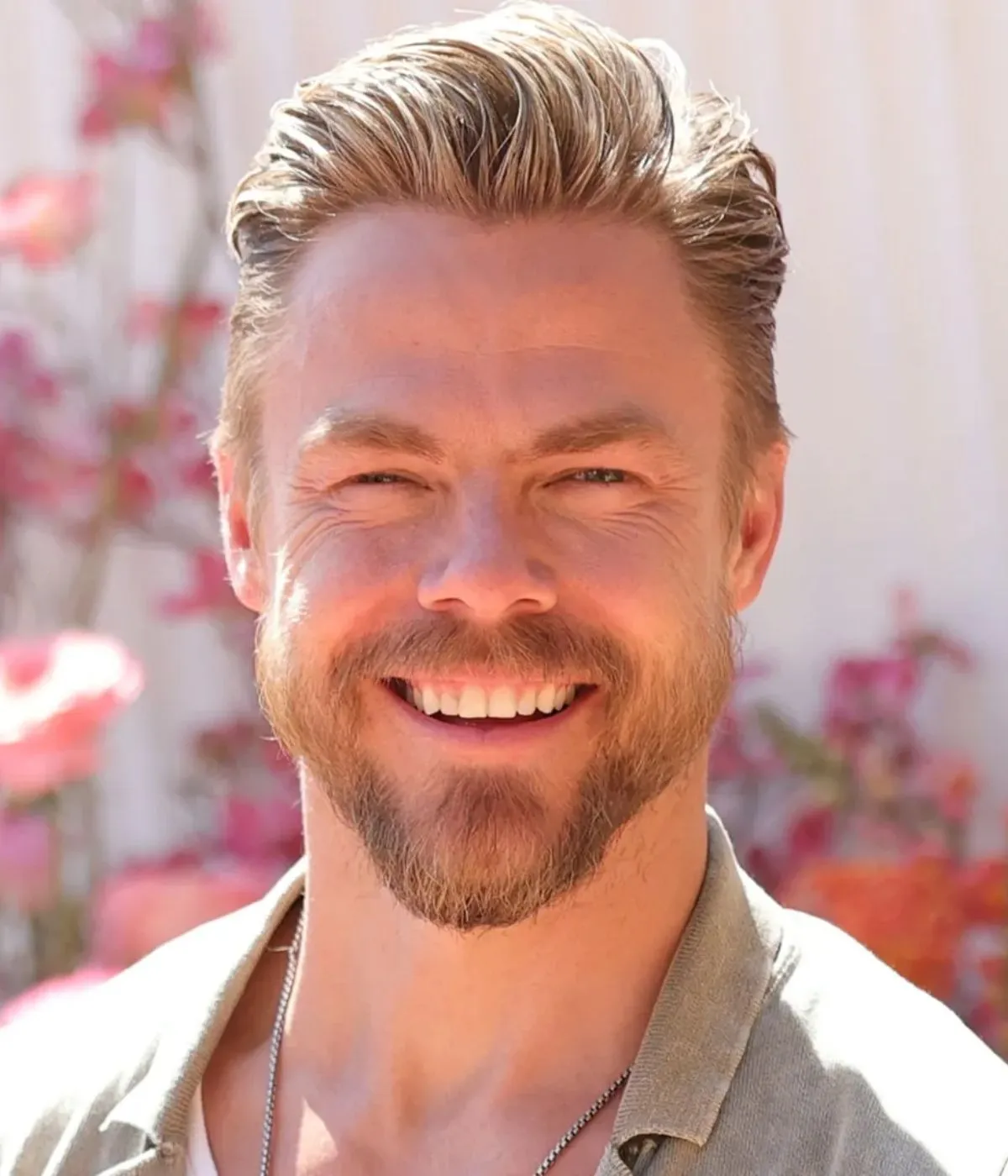 Derek Hough Celebrates 40th Birthday by Giving Fans a Look at His Abs