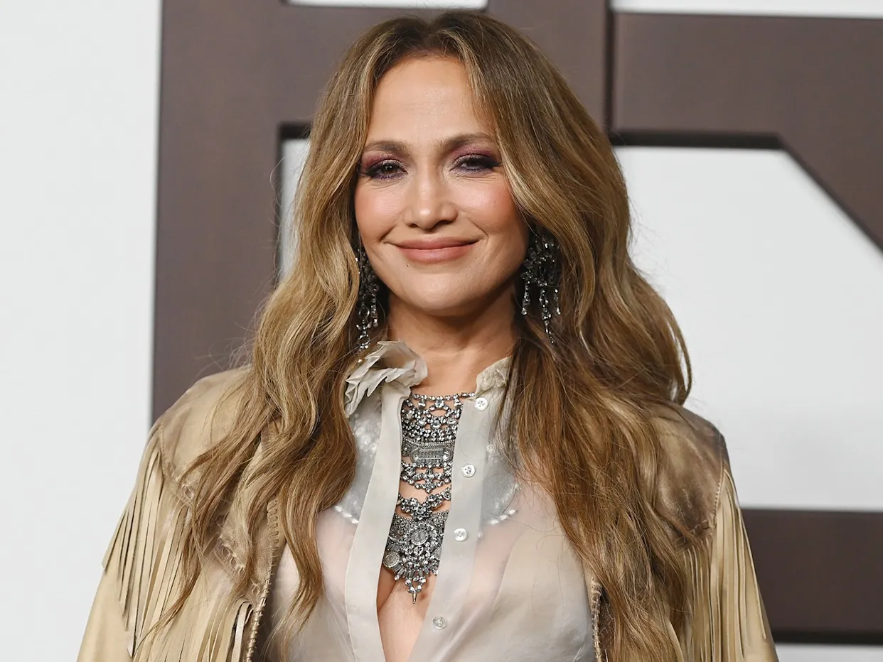 16. Jennifer Lopez Seen With Former Co-Star: A Friendly Reunion Amid a Busy Year 16. Jennifer Lopez Seen With Former Co-Star: A Friendly Reunion Amid a Busy Year