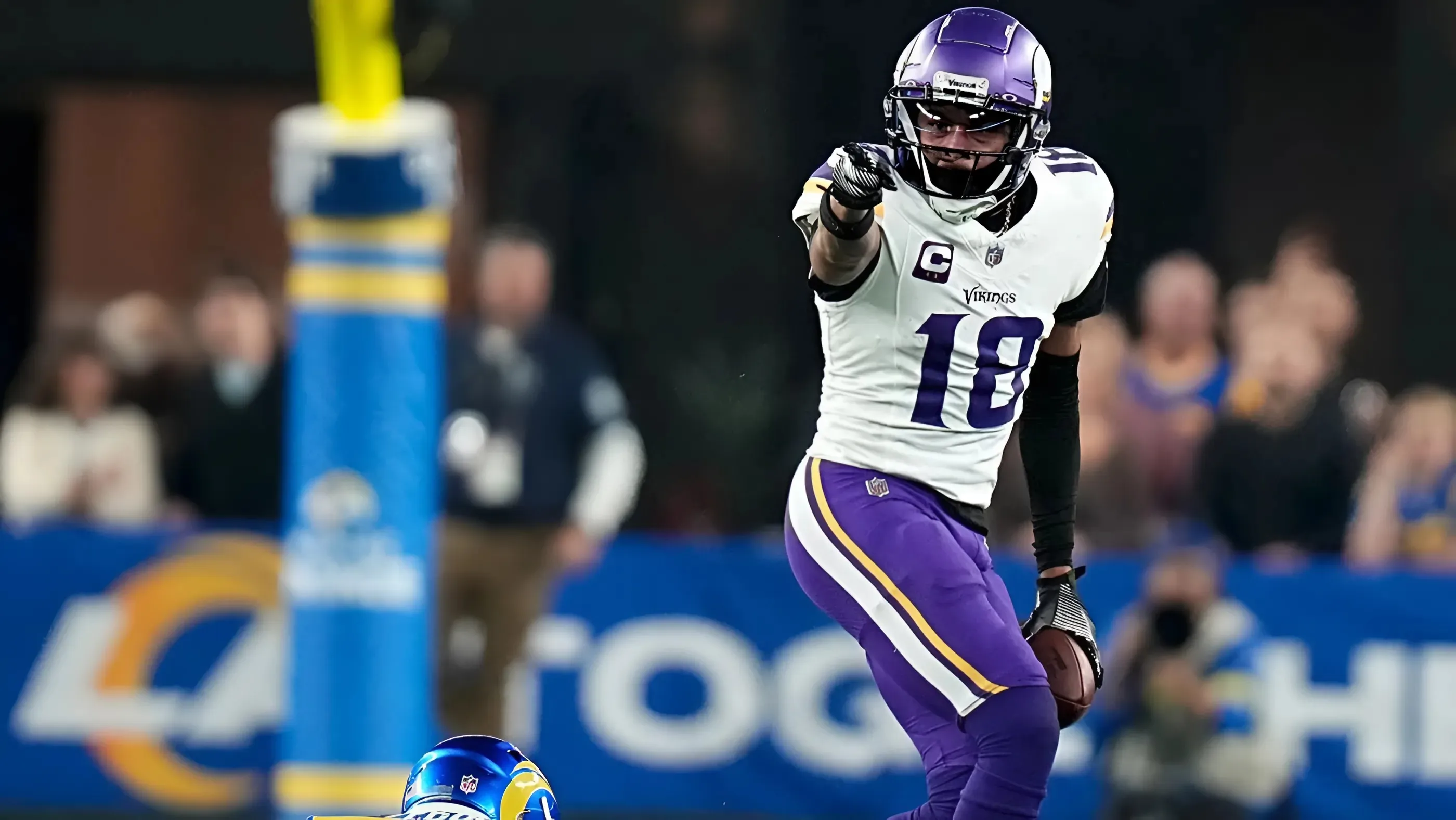 Minnesota Vikings 3 best trade targets to round out 2025 roster