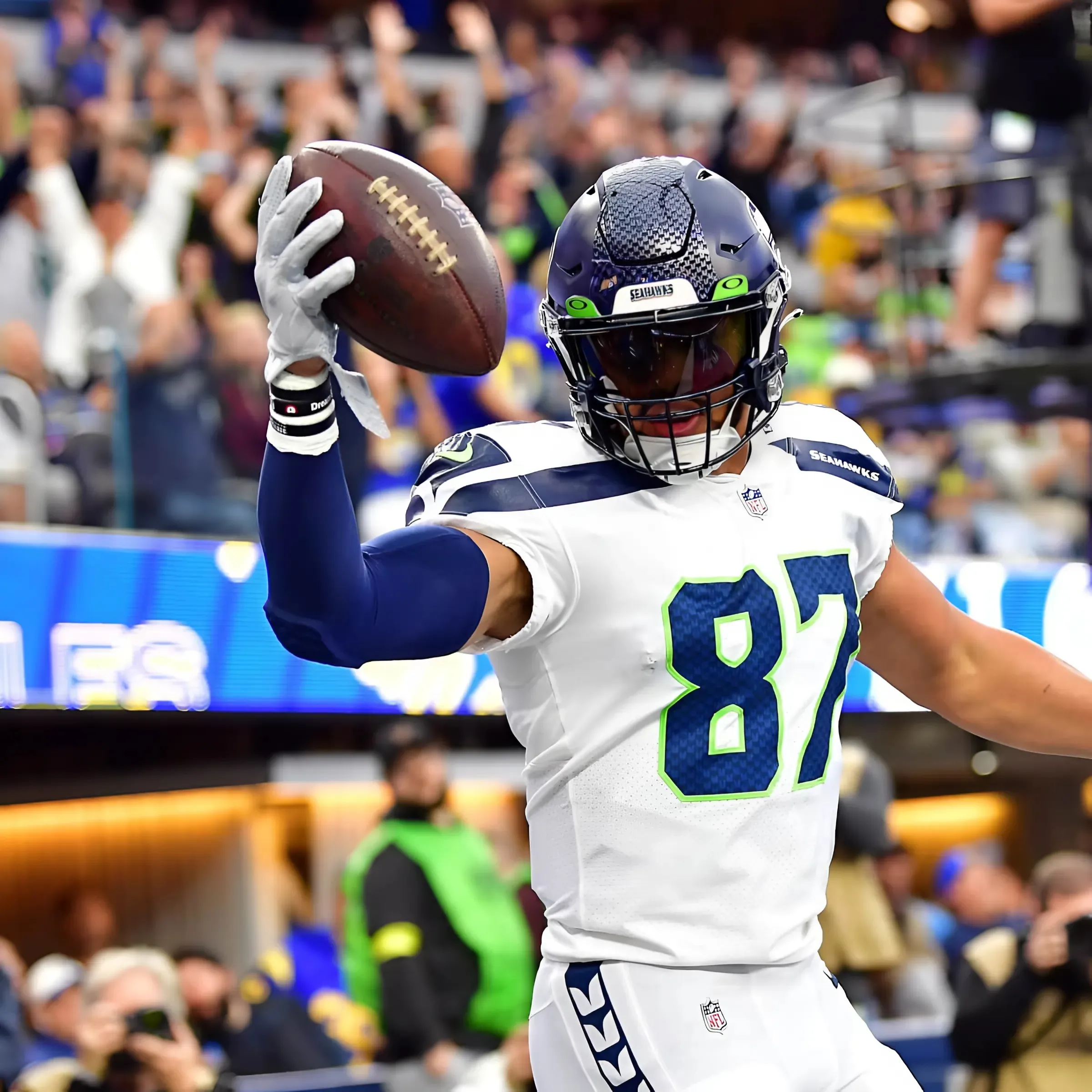 Seahawks' disappointing starter named potential cut candidate by analyst