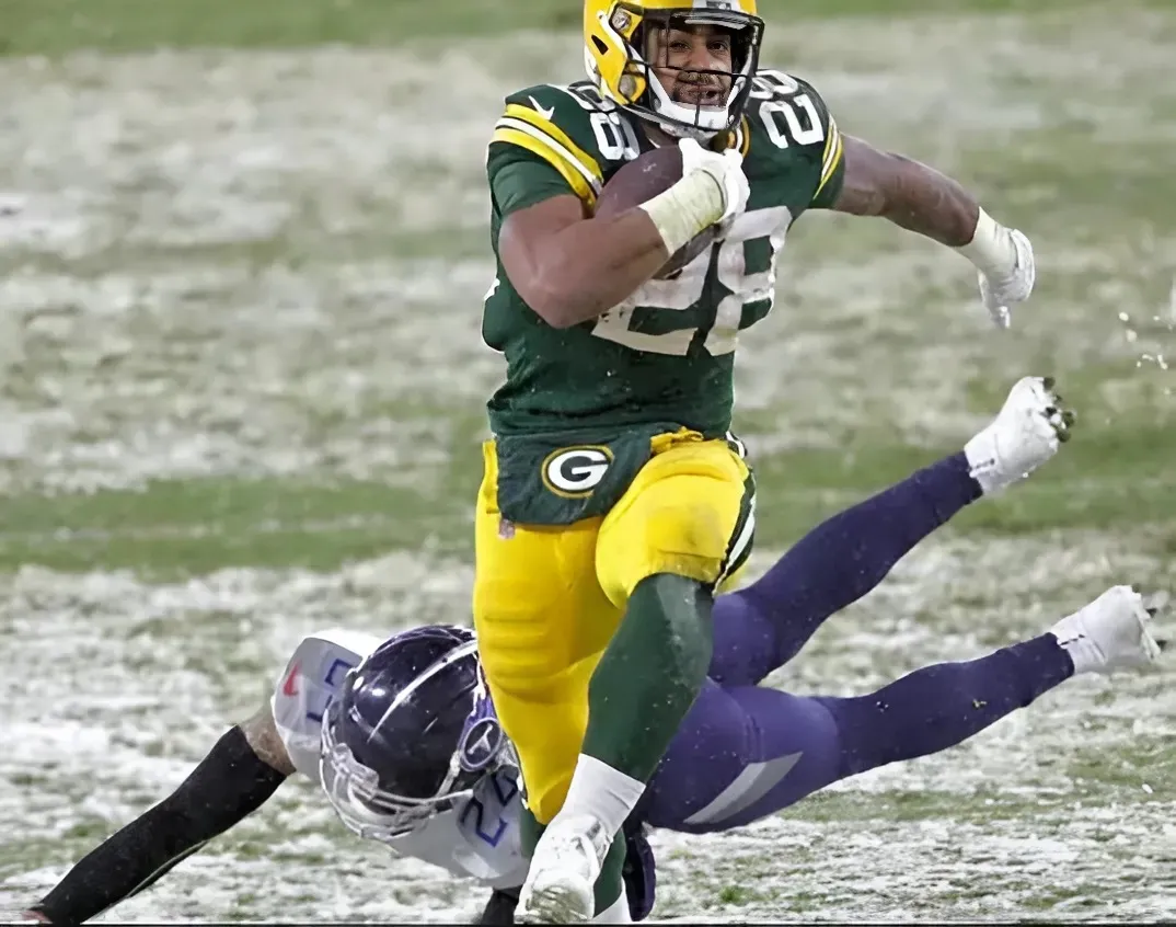AJ Dillon throws shade at old Packers squad amid Tush Push debate