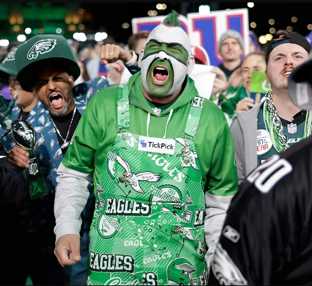 Philadelphia Eagles dream house is on the market and sparks wild comments