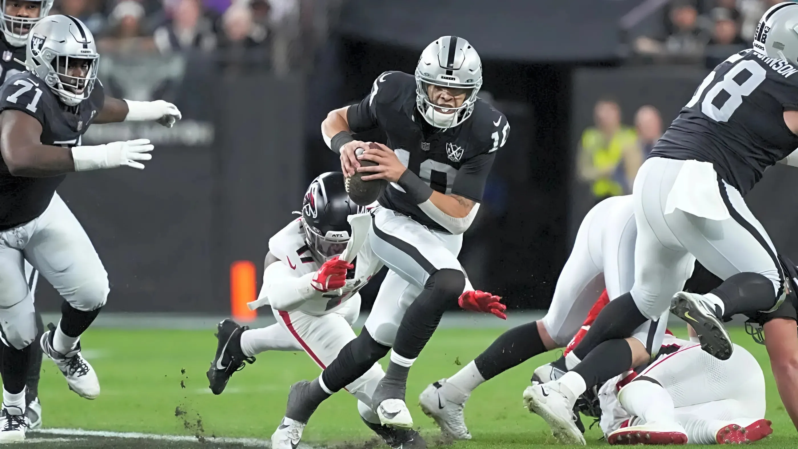Chiefs Urged To Sign Third-Round Quarterback