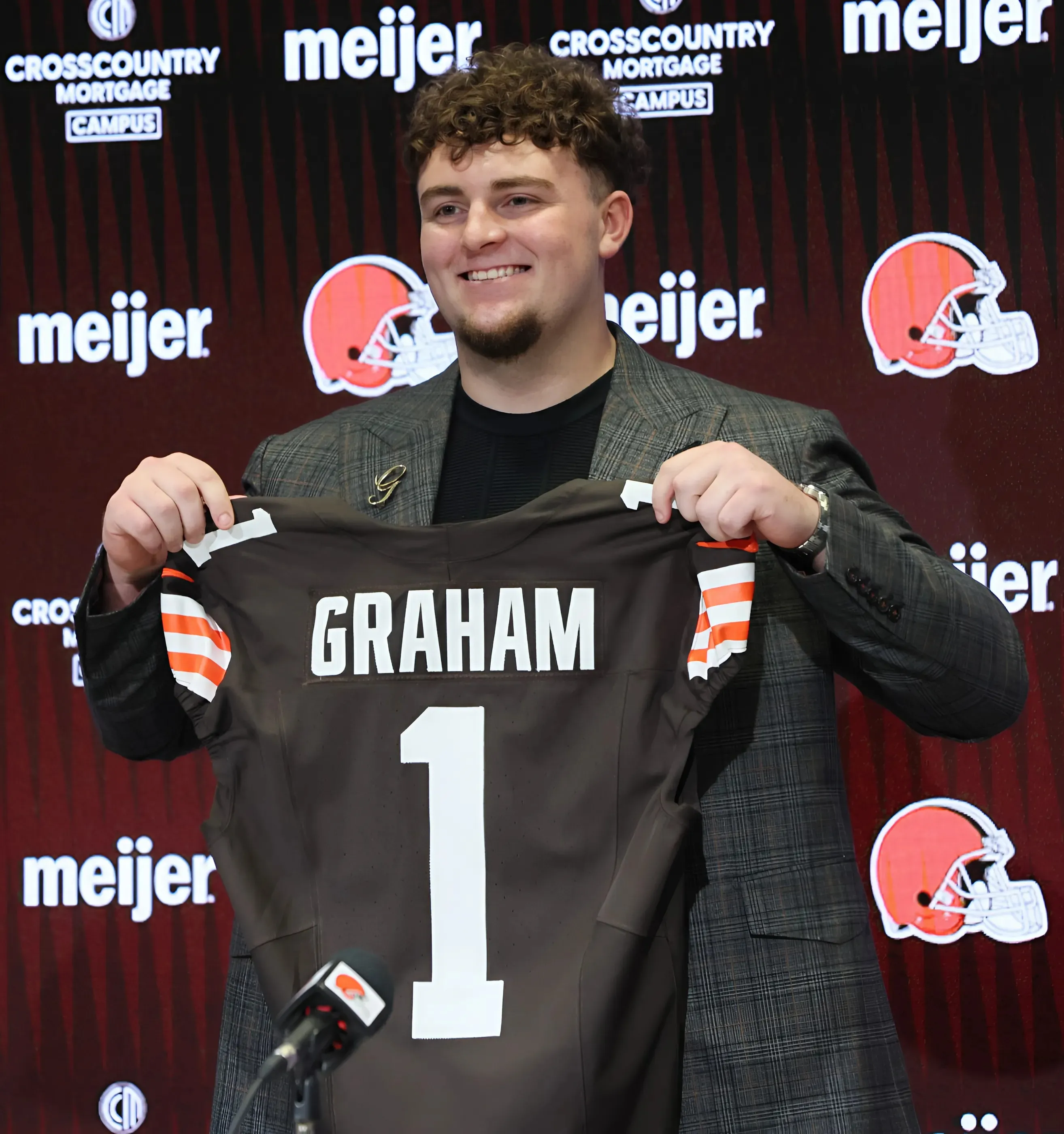 Browns Give Interesting ‘Marching Orders’ to Top Pick