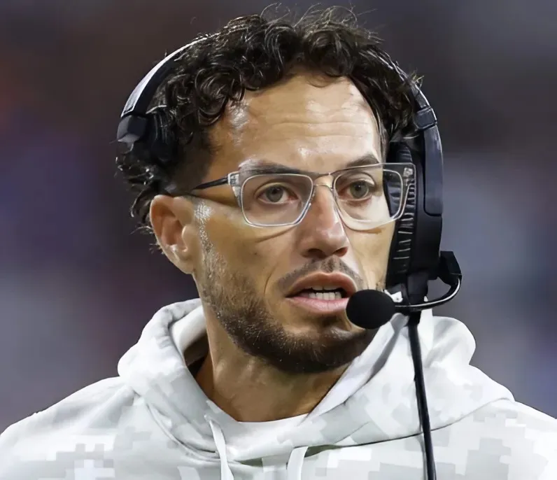 Dolphins Urged to Reunite With $90 Million All-Pro
