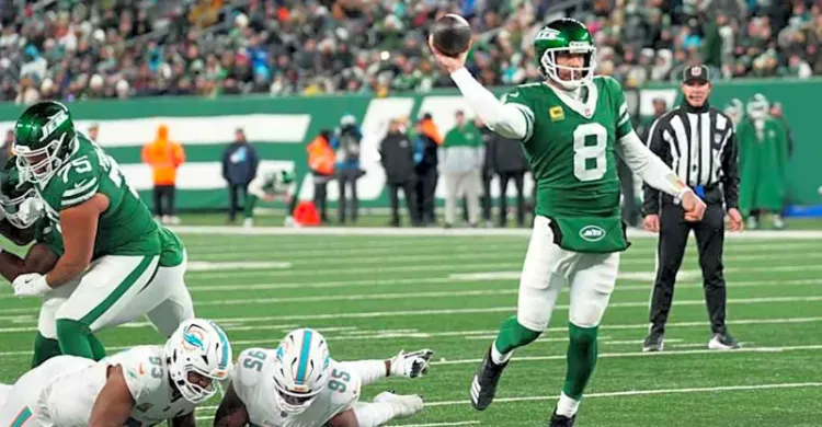 Aaron Rodgers Biographer Might Have Revealed Ex-Jets QB's Plans Aaron Rodgers Biographer Might Have Revealed Ex-Jets QB's Plans