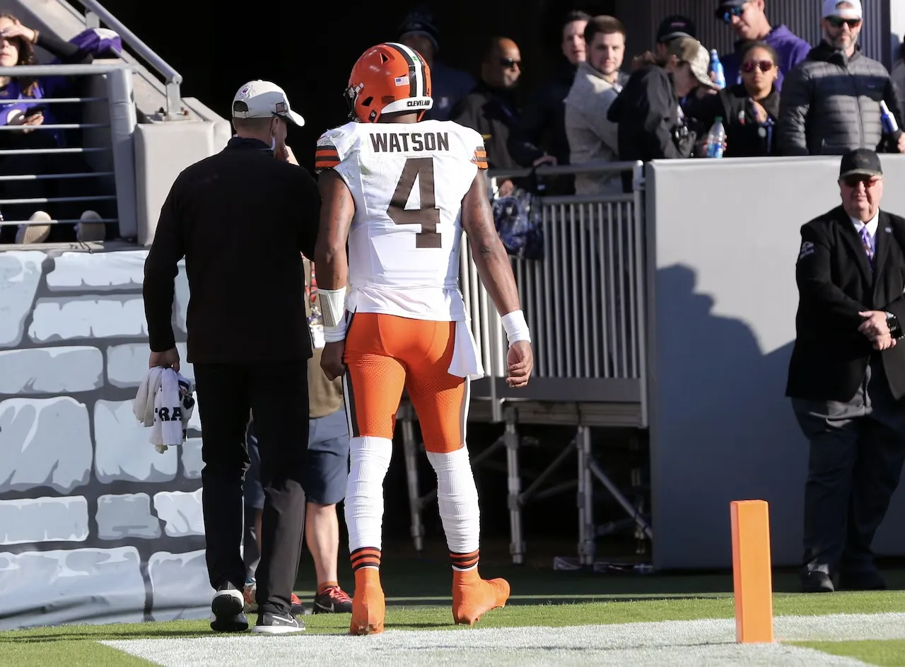 Cleveland Browns' Deshaun Watson Move Has Fans Buzzing