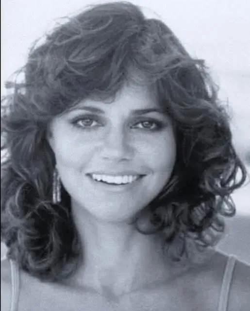 Sally Fieldâs worst on-screen kiss might be a surprise Sally Fieldâs worst on-screen kiss might be a surprise